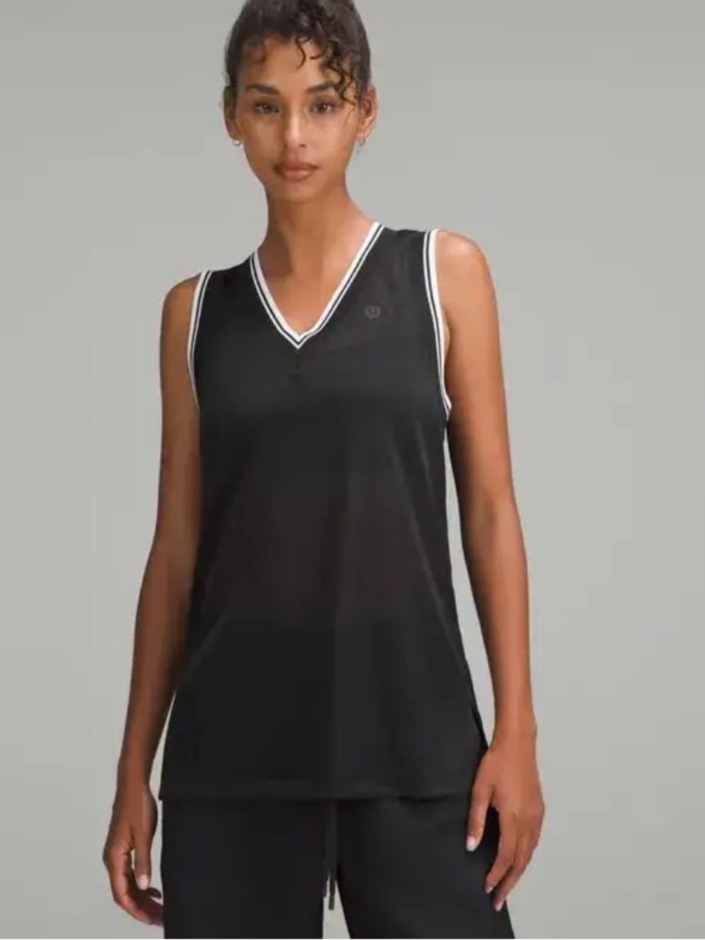 Lululemon v neck mesh tennis top size 8